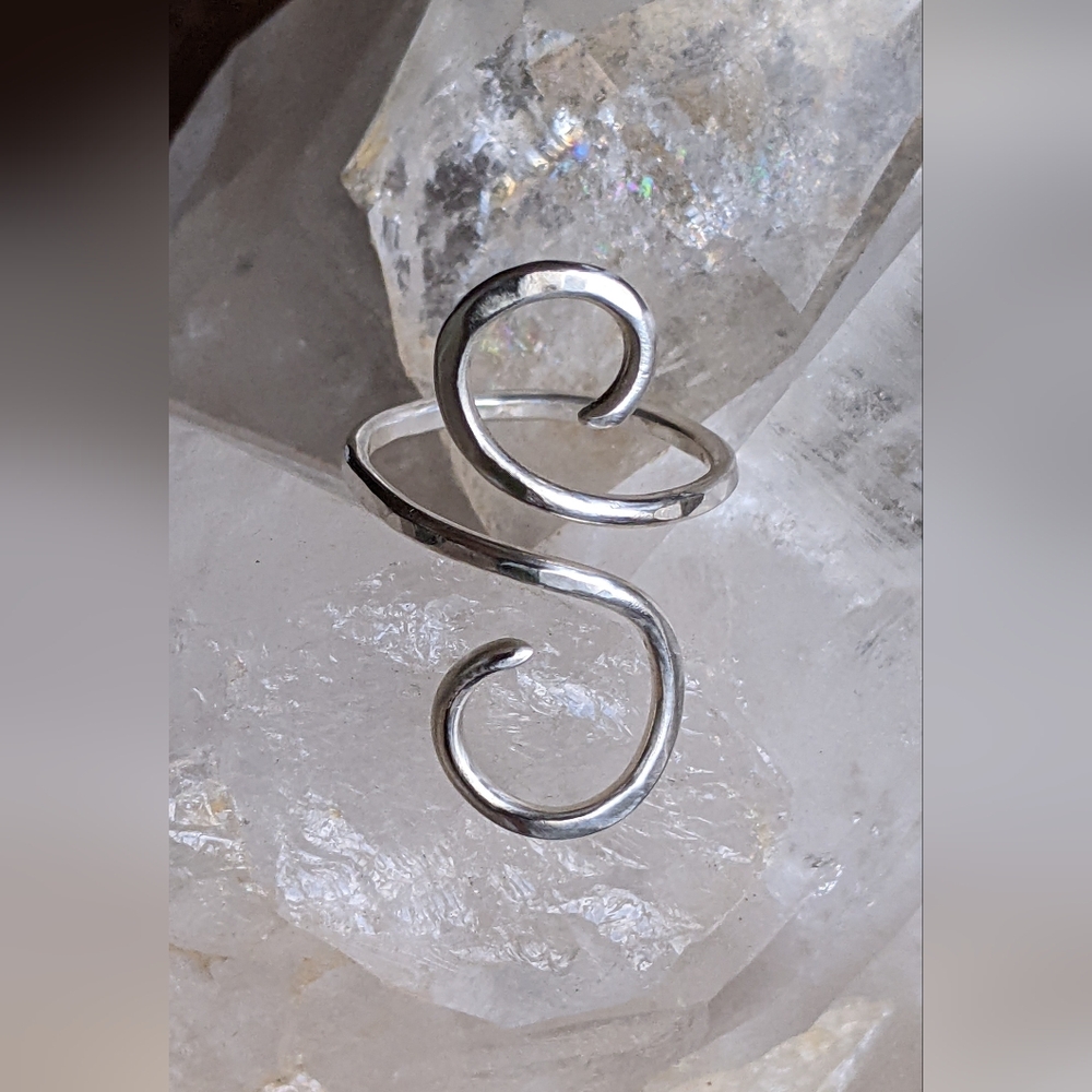 Artisan Sterling Silver Spiral Ring - Picture 5 of 15